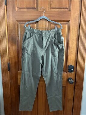 Old Navy Olive Green Cargo Pants